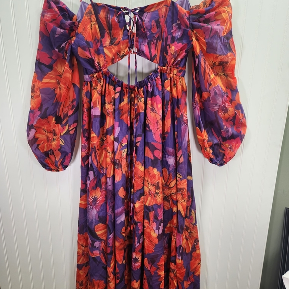 Loragal Vibrant Floral Chic Maxi Dress V- Neckline Wide Sleeves & Open Slit - Picture 8 of 14